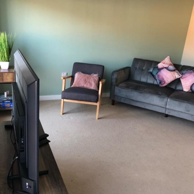 Bray House - Perfect For Large Groups Villa Wolverhampton Bagian luar foto